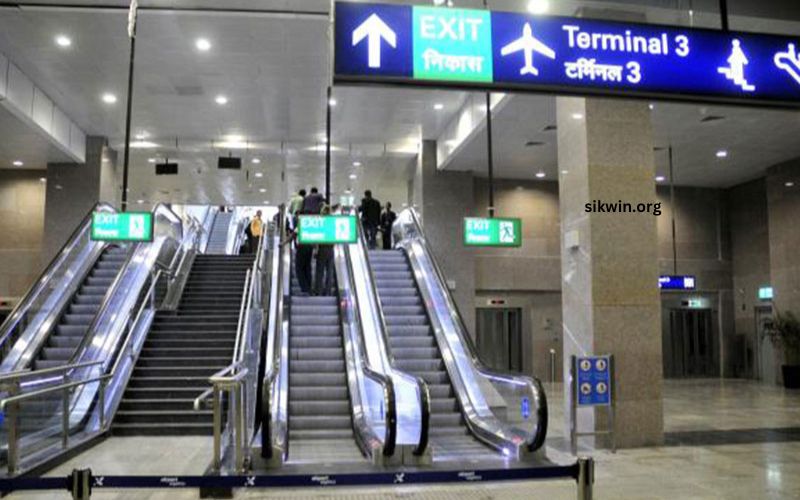 IGI Airport Terminal 3 Metro Station